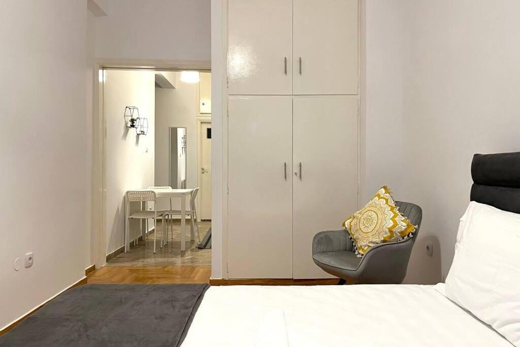 Pame Rentals - Ideal For 2 In Pagrati 雅典 外观 照片