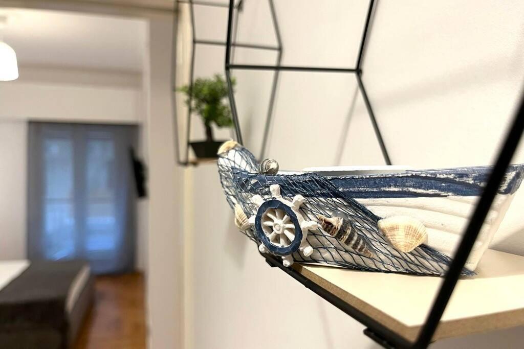Pame Rentals - Ideal For 2 In Pagrati 雅典 外观 照片